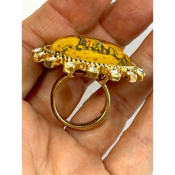 Betsy Johnson Tea Party Fashion Ring Vtg 7 Lucite Crystals Gold Tone Signed - Picture 12 of 17